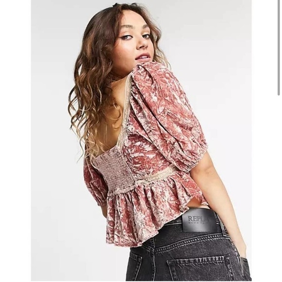 Free People Yours Truly Mauve Crushed Velvet Peplum Crop Top - Picture 3 of 3